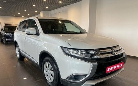 Mitsubishi Outlander III рестайлинг 3, 2018 год, 2 180 000 рублей, 1 фотография