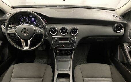 Mercedes-Benz A-Класс, 2014 год, 1 370 000 рублей, 10 фотография