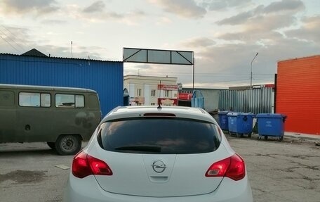 Opel Astra J, 2012 год, 820 000 рублей, 6 фотография