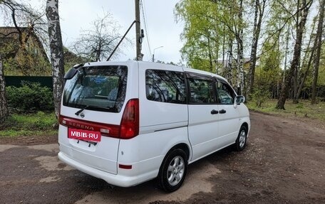 Nissan Serena II, 2000 год, 675 000 рублей, 3 фотография