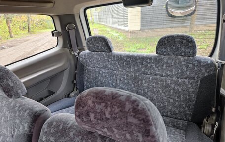 Nissan Serena II, 2000 год, 675 000 рублей, 17 фотография