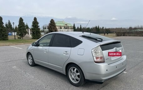 Toyota Prius, 2007 год, 890 000 рублей, 4 фотография