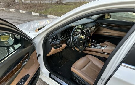 BMW 7 серия, 2012 год, 2 450 000 рублей, 14 фотография