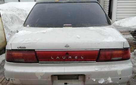 Nissan Laurel VIII, 1995 год, 120 000 рублей, 2 фотография