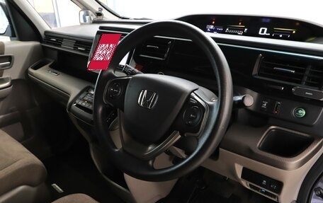 Honda Stepwgn IV, 2015 год, 2 050 400 рублей, 13 фотография