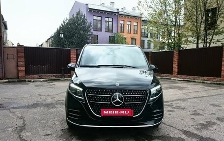 Mercedes-Benz V-Класс, 2024 год, 18 400 000 рублей, 2 фотография