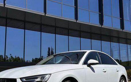 Audi A4, 2017 год, 2 570 000 рублей, 22 фотография
