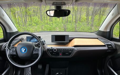 BMW i3 I01 рестайлинг, 2015 год, 1 950 000 рублей, 17 фотография