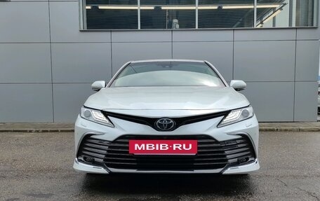 Toyota Camry, 2018 год, 3 200 000 рублей, 2 фотография