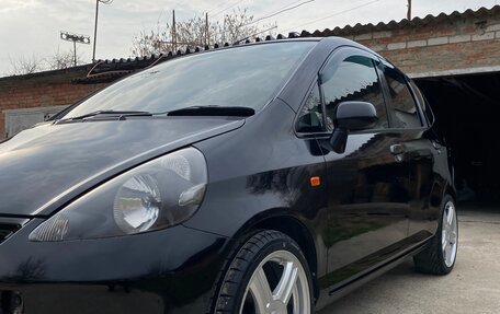 Honda Jazz I рестайлинг, 2004 год, 600 000 рублей, 1 фотография