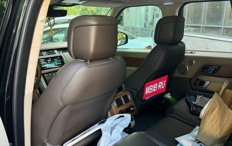 Land Rover Range Rover IV рестайлинг, 2018 год, 10 000 000 рублей, 2 фотография
