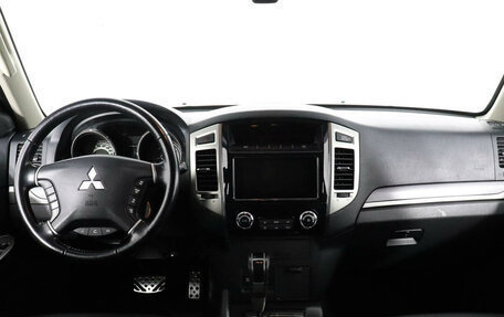 Mitsubishi Pajero IV, 2015 год, 3 448 000 рублей, 12 фотография