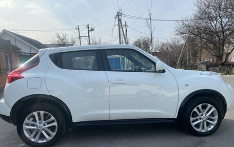 Nissan Juke II, 2013 год, 1 350 000 рублей, 2 фотография