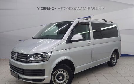 Volkswagen Caravelle T6 рестайлинг, 2016 год, 3 050 000 рублей, 1 фотография