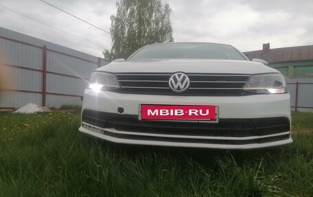Volkswagen Jetta VI, 2015 год, 795 000 рублей, 2 фотография