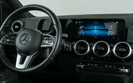 Mercedes-Benz GLA, 2021 год, 3 949 000 рублей, 13 фотография