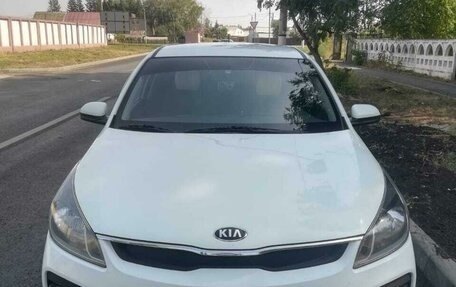 KIA Rio IV, 2017 год, 1 350 000 рублей, 1 фотография