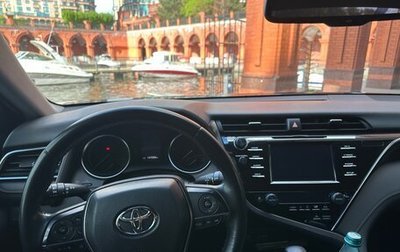 Toyota Camry, 2018 год, 2 570 000 рублей, 1 фотография