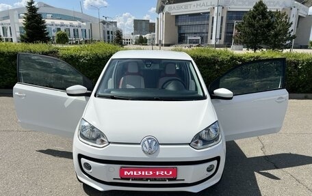 Volkswagen up! I рестайлинг, 2014 год, 985 000 рублей, 1 фотография