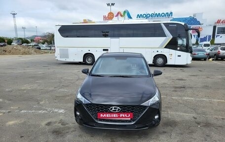 Hyundai Solaris II рестайлинг, 2020 год, 1 670 000 рублей, 2 фотография