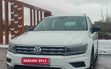 Volkswagen Tiguan II, 2019 год, 3 275 000 рублей, 2 фотография