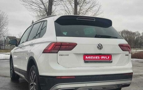 Volkswagen Tiguan II, 2019 год, 3 275 000 рублей, 5 фотография