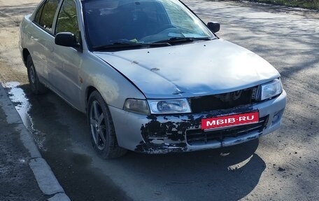 Mitsubishi Lancer VII, 1999 год, 170 000 рублей, 1 фотография