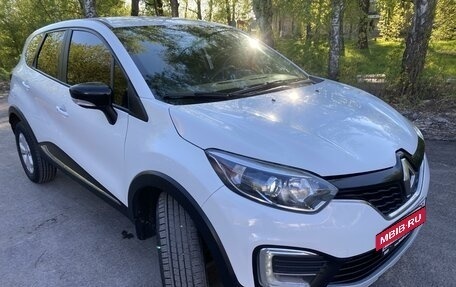 Renault Kaptur I рестайлинг, 2019 год, 1 375 000 рублей, 2 фотография