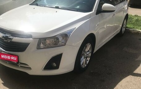 Chevrolet Cruze II, 2013 год, 840 000 рублей, 4 фотография