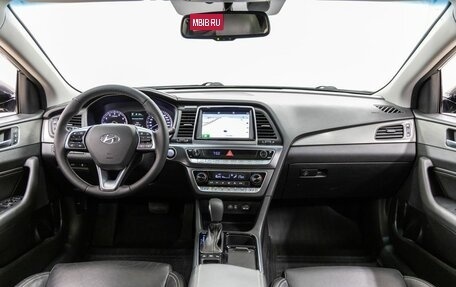 Hyundai Sonata VII, 2017 год, 2 298 000 рублей, 14 фотография