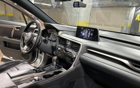 Lexus RX IV рестайлинг, 2016 год, 4 400 000 рублей, 12 фотография