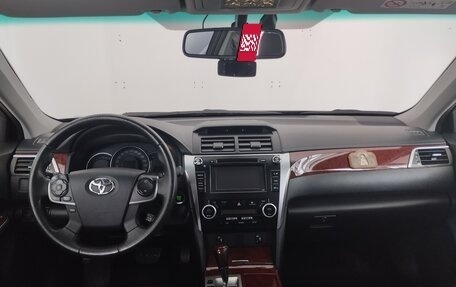 Toyota Camry, 2014 год, 2 250 000 рублей, 7 фотография