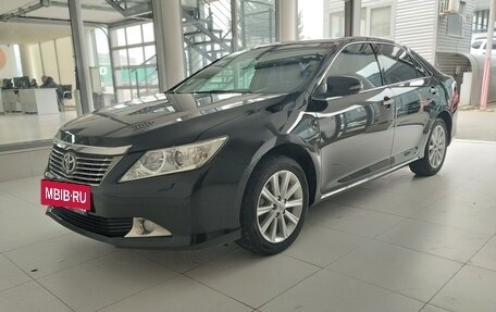 Toyota Camry, 2014 год, 2 250 000 рублей, 3 фотография