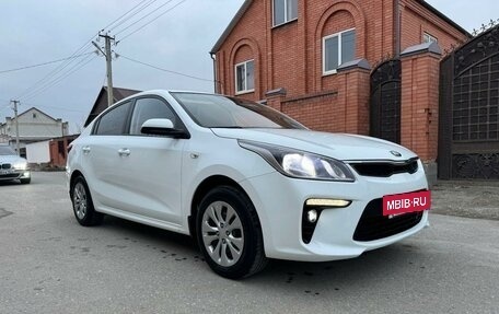 KIA Rio IV, 2019 год, 1 400 000 рублей, 3 фотография