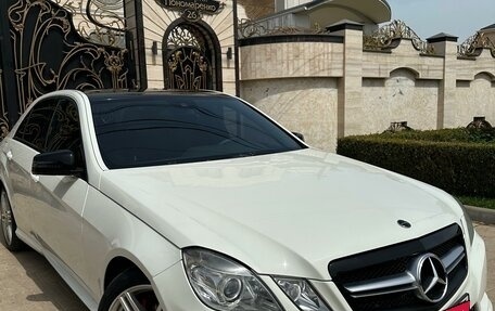 Mercedes-Benz E-Класс, 2011 год, 1 590 000 рублей, 7 фотография