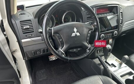 Mitsubishi Pajero IV, 2014 год, 2 750 000 рублей, 2 фотография