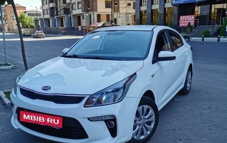 KIA Rio IV, 2017 год, 1 650 000 рублей, 2 фотография