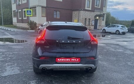 Volvo V40 Cross Country I, 2015 год, 1 750 000 рублей, 4 фотография