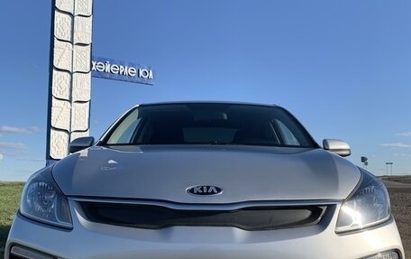 KIA Rio IV, 2017 год, 1 290 000 рублей, 5 фотография