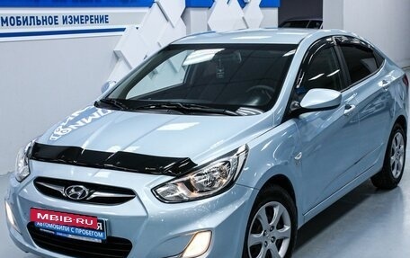 Hyundai Solaris II рестайлинг, 2011 год, 898 000 рублей, 3 фотография