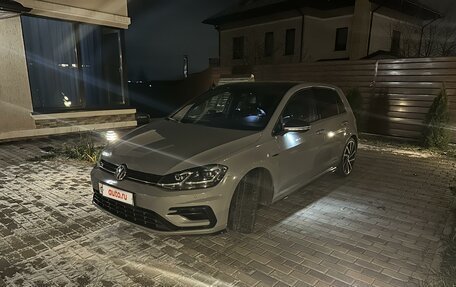 Volkswagen Golf R VII, 2017 год, 3 600 000 рублей, 2 фотография