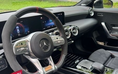 Mercedes-Benz CLA, 2019 год, 3 900 000 рублей, 3 фотография