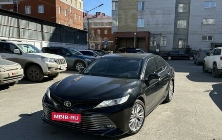 Toyota Camry, 2019 год, 3 820 000 рублей, 1 фотография