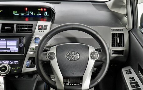 Toyota Prius Alpha I (ZVW40/41), 2013 год, 1 560 000 рублей, 8 фотография