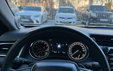 Toyota Camry, 2019 год, 3 820 000 рублей, 8 фотография