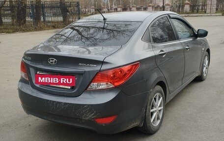 Hyundai Solaris II рестайлинг, 2012 год, 860 000 рублей, 3 фотография