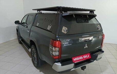 Mitsubishi L200 IV рестайлинг, 2022 год, 4 650 000 рублей, 6 фотография