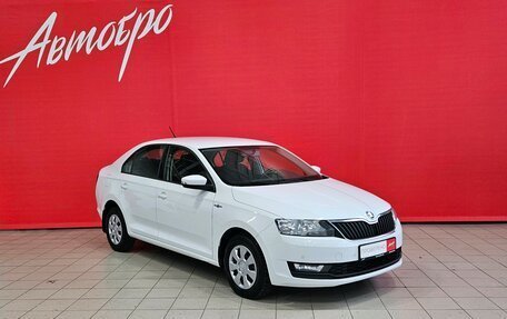 Skoda Rapid I, 2018 год, 945 000 рублей, 7 фотография