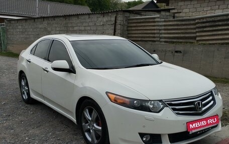 Honda Accord VIII рестайлинг, 2008 год, 1 900 000 рублей, 3 фотография