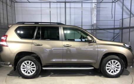 Toyota Land Cruiser Prado 150 рестайлинг 2, 2015 год, 4 499 000 рублей, 4 фотография